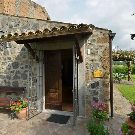 Il Tiglio Apartment *